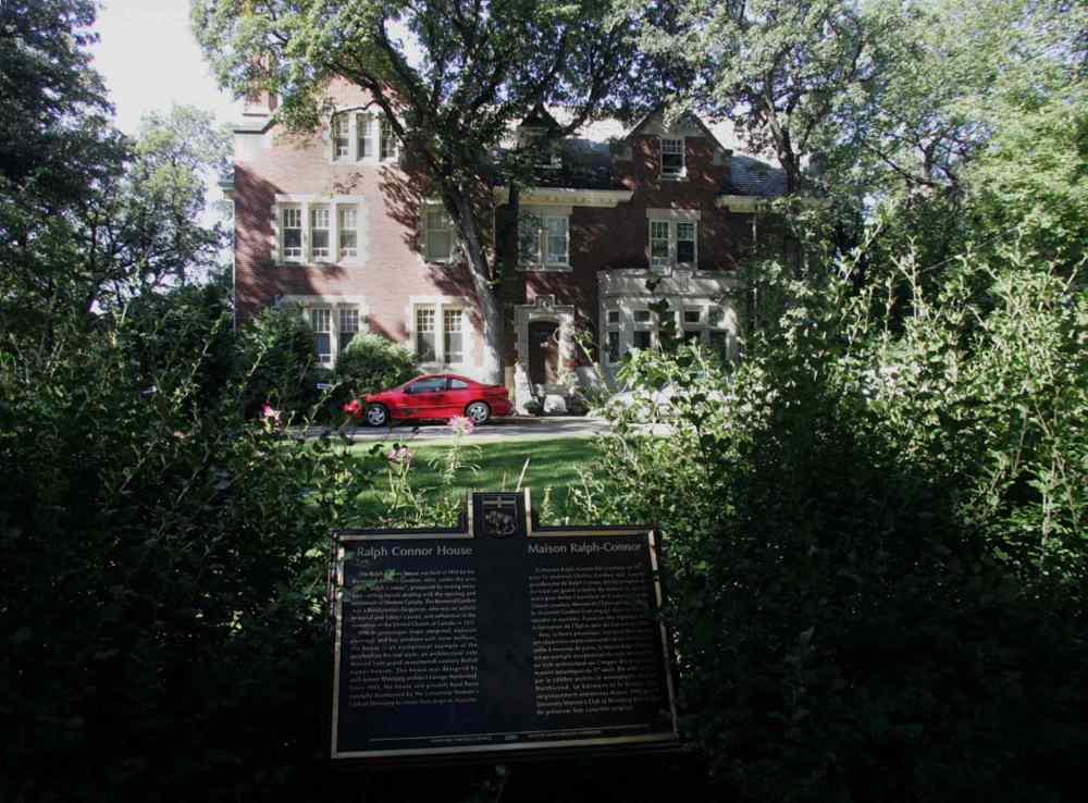 Ken Gigliotti/Winnipeg Free Press Photo Archives
Ralph Connor House at 54 Westgate is one of the seven houses that will be included in the Heritage House and Garden Tour of Armstrong's Point on Sun., Sept. 7.