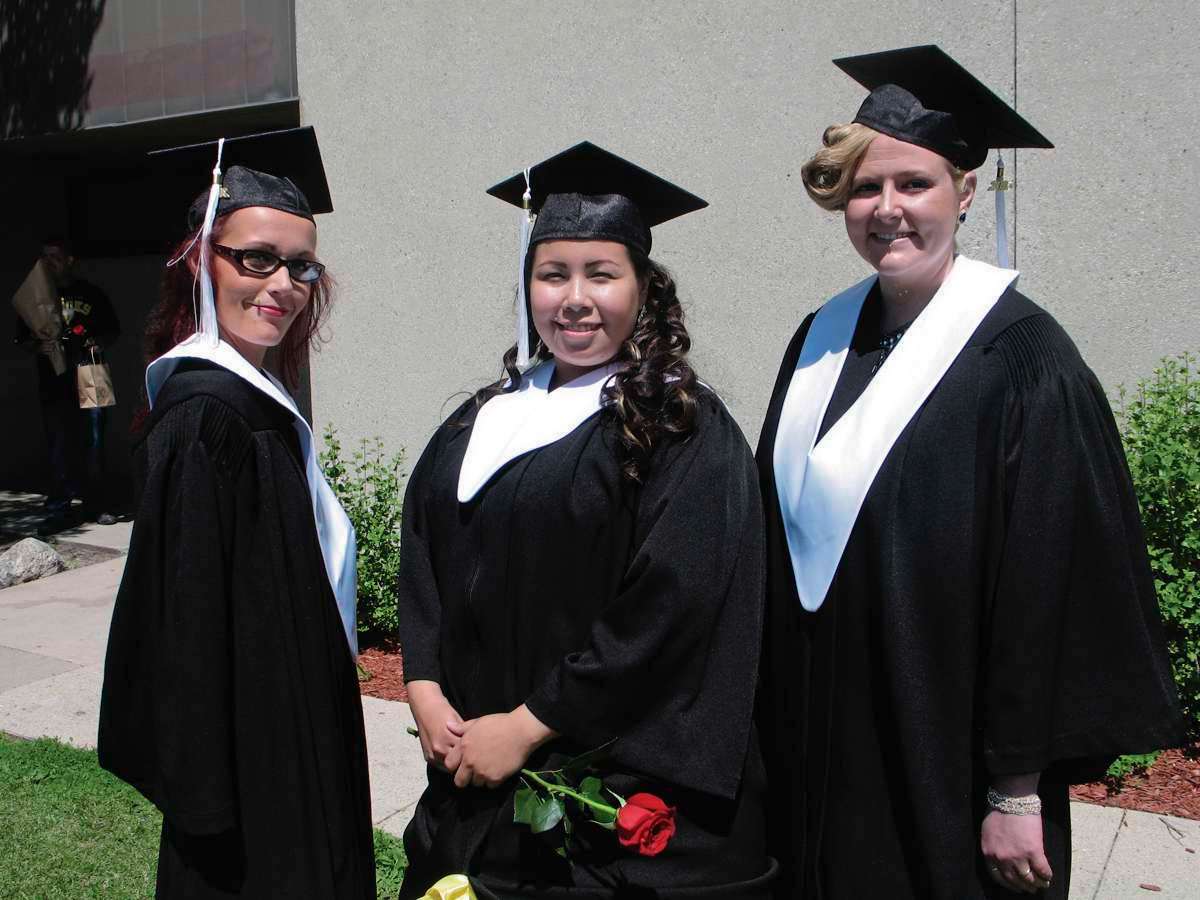 Kaakiyow celebrates grad class – Our Communities