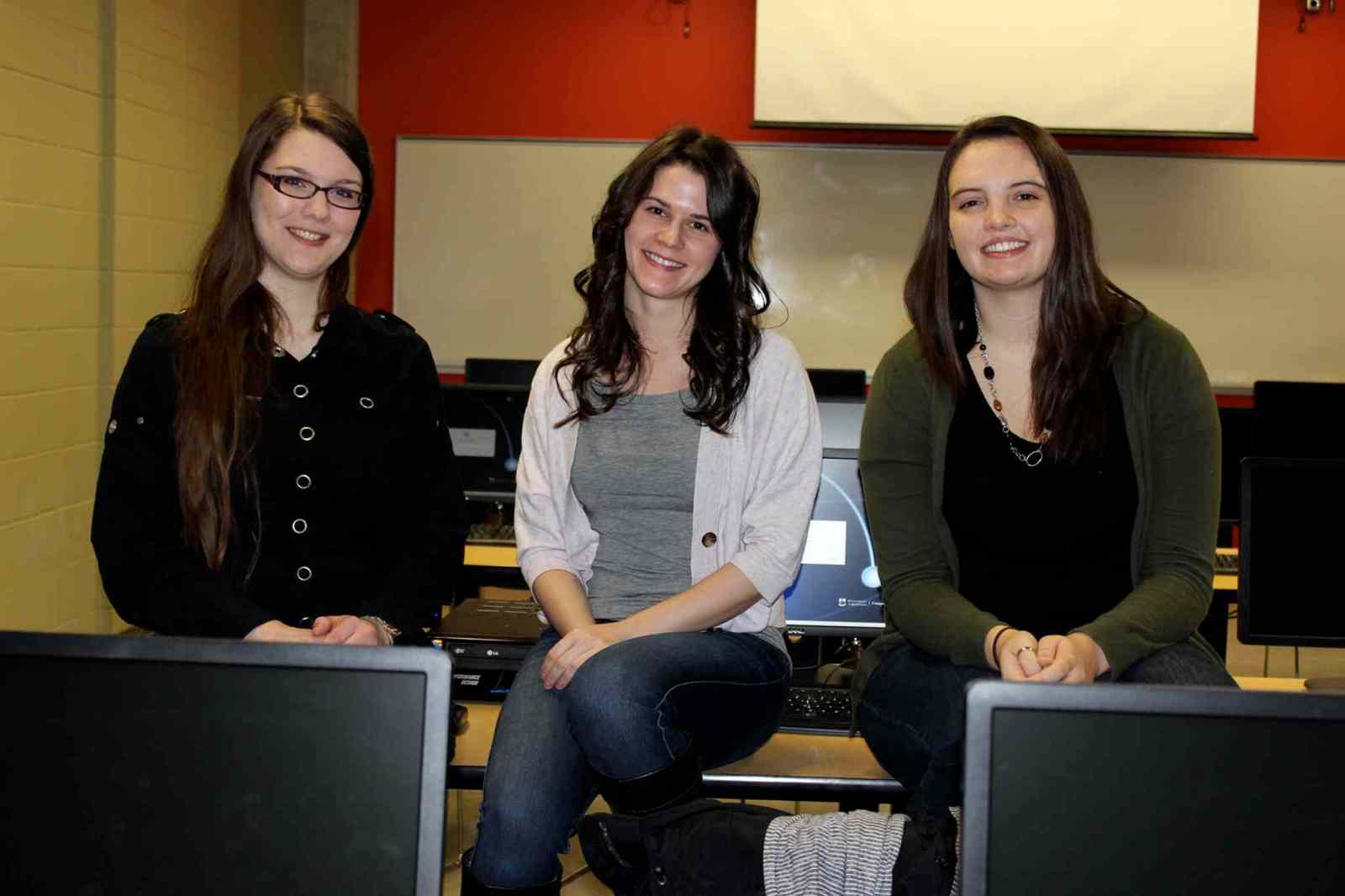 Compute Ladies U of M ladies take on computer science games – Our Communities