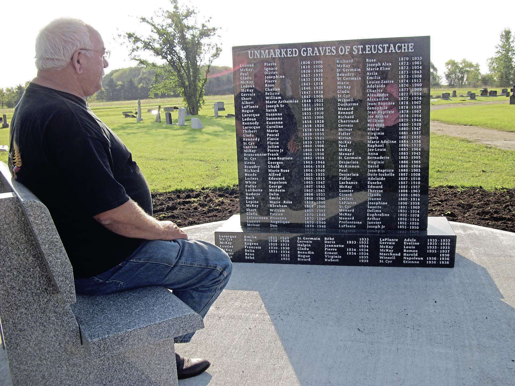 New monument in St. Eustache cemetery honours deceased Our Communities