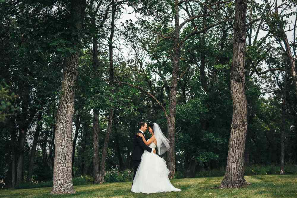 Modern Pixel Photography
Kristin and Curtis Valcourt were married at The Gates on Roblin in August.