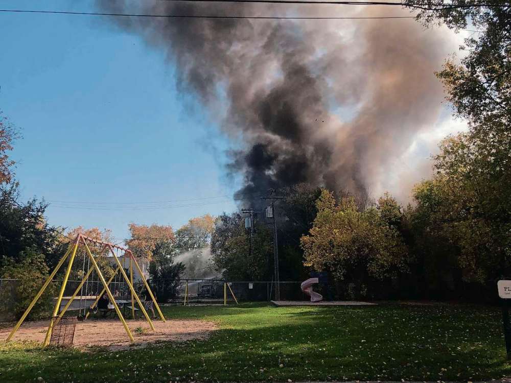 Supplied photo by Christine Kirouac
Smoke plumes at 2 Point Douglas Avenue near a neighbourhood playground.