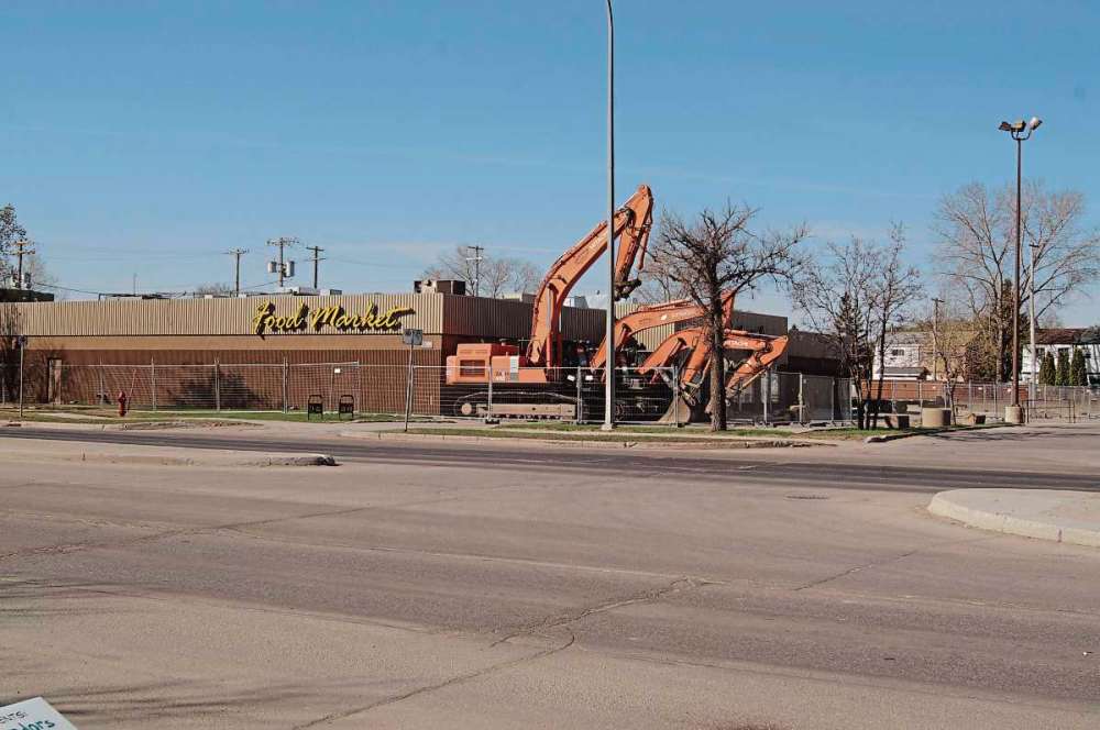 Danielle Da Silva - Sou'wester
Officials with The Marketplace in St. Norbert (3477 Pembina Hwy.) say the current building will be demolished and the property redeveloped.