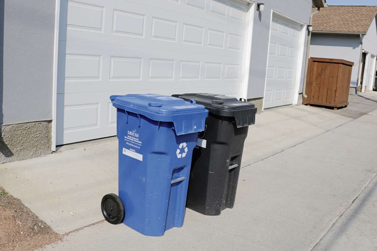 Don’t to put out the trash Our Communities