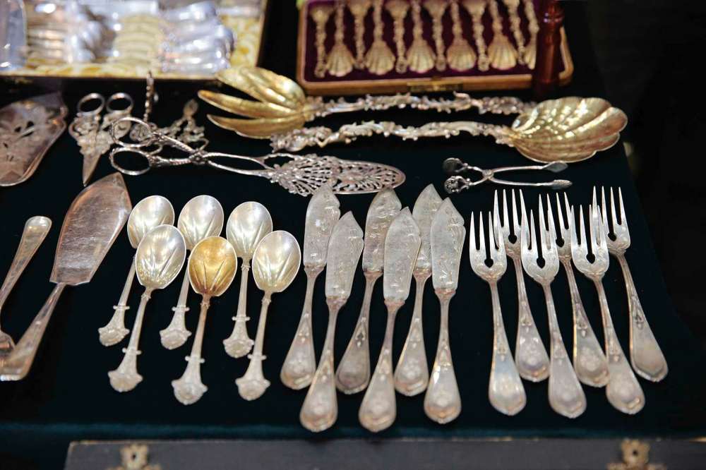 Is your silver cutlery tarnished? Reena has an ingenious solution for you.