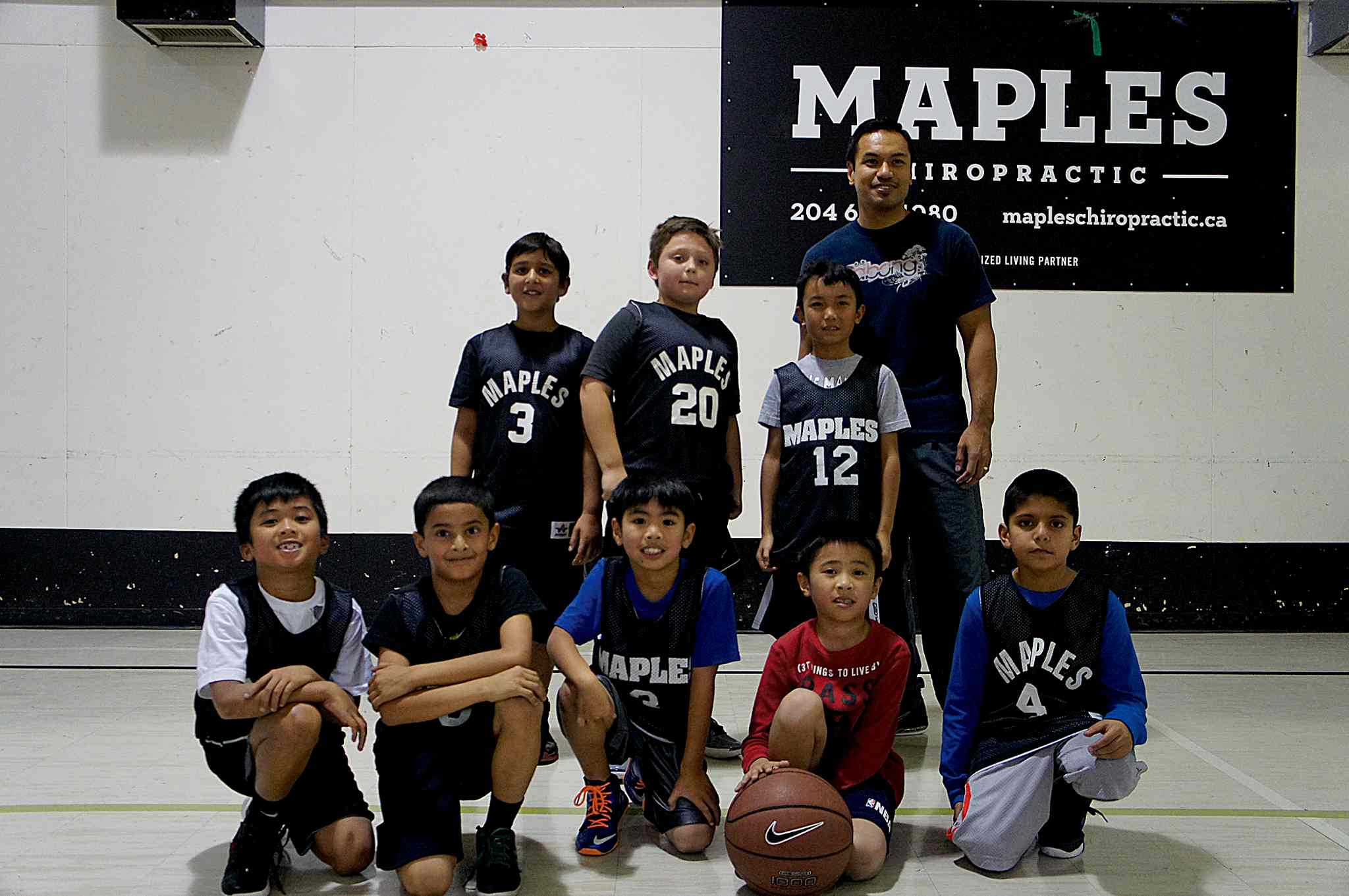 Maples’ youngsters learn about basketball Our Communities