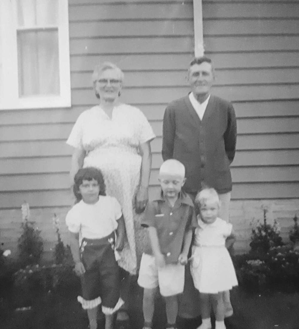 Supplied photo
John Paskievich’s exhibit, The North End, reminded correspondent Joanne O’Leary of her Oma and Opa, pictured above with O’Leary’s cousin Susie, brother Paul Reichardt, and Joanne.