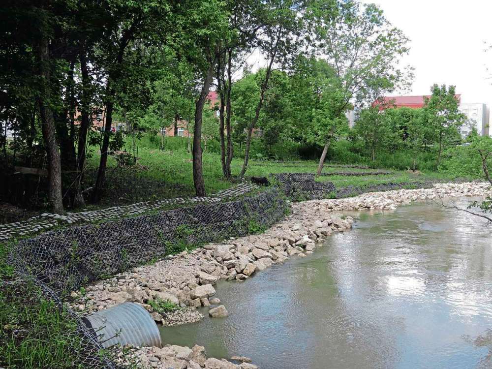 Photo by Michele Kading
Erosion control in John Bruce Park involves rip-rap, gabion baskets, and bioengineering techniques.