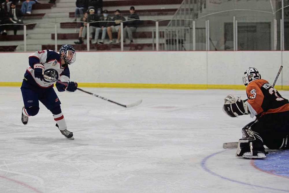 Supplied photo by Deny Gravel
Transcona Railer Express forward and assistant captain Jason Kotchon takes a shot on net during the team’s season home opener against the Fort Garry/Fort Rouge Twins on Oct. 1.