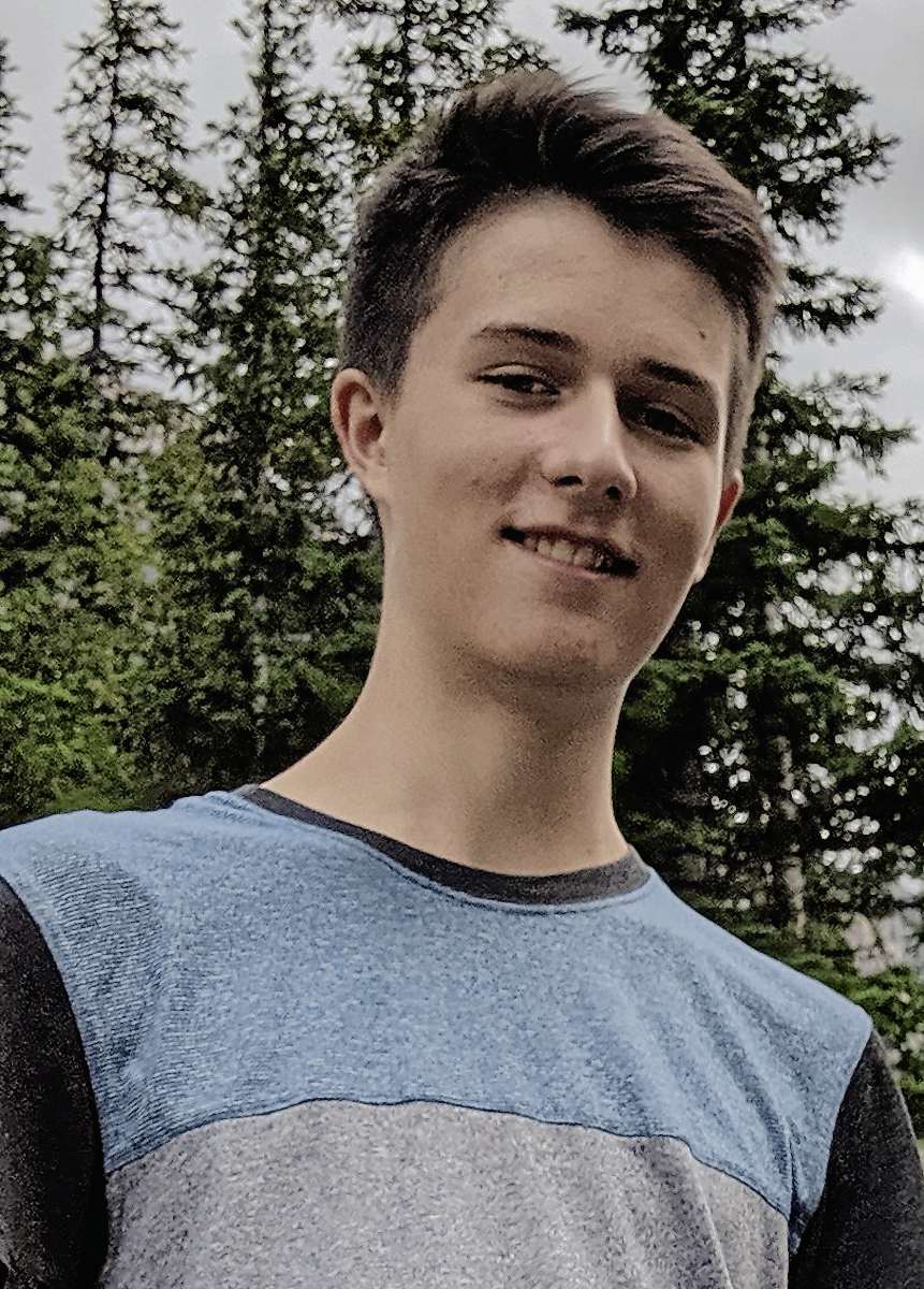 Supplied photo
Performing as Ternn, Jordan Unger, a Grade 12 student at River East Collegiate, has released two full-length ambient electronic records in the past year.