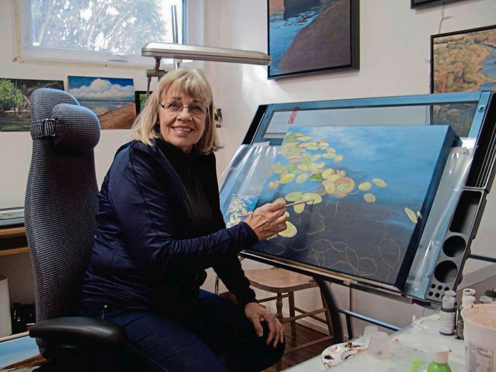 Sheldon Birnie
Elma Rauser of East St. Paul is one of the artists featured in Artarama 2017. (SHELDON BIRNIE/CANSTAR/THE HERALD)