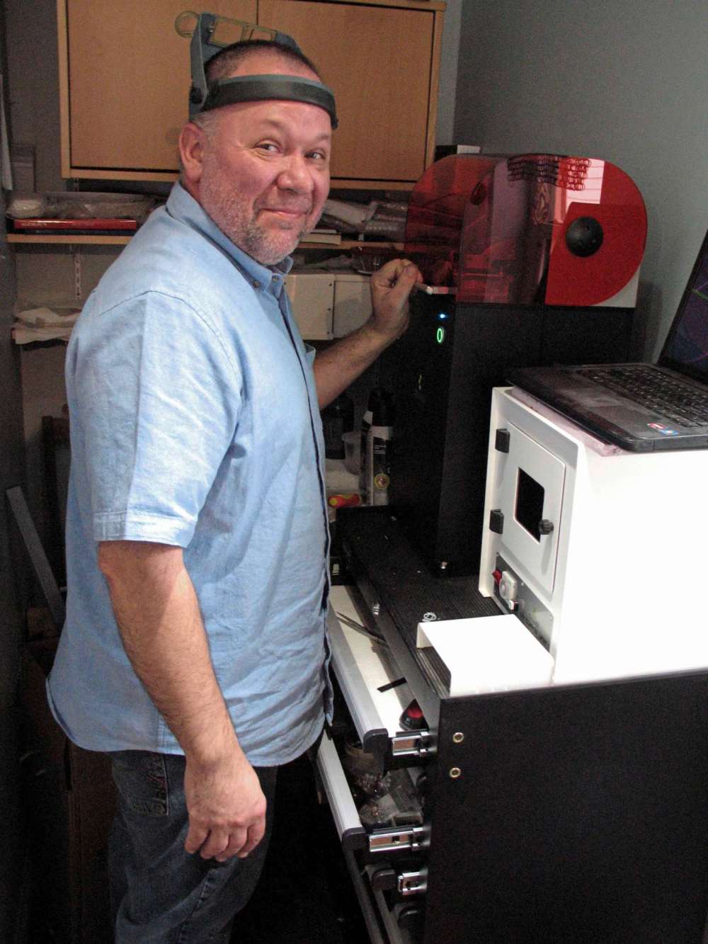 Simon Fuller
Christopher Redd with his new 3-D printer. (SIMON FULLER/CANSTAR NEWS/THE LANCE)