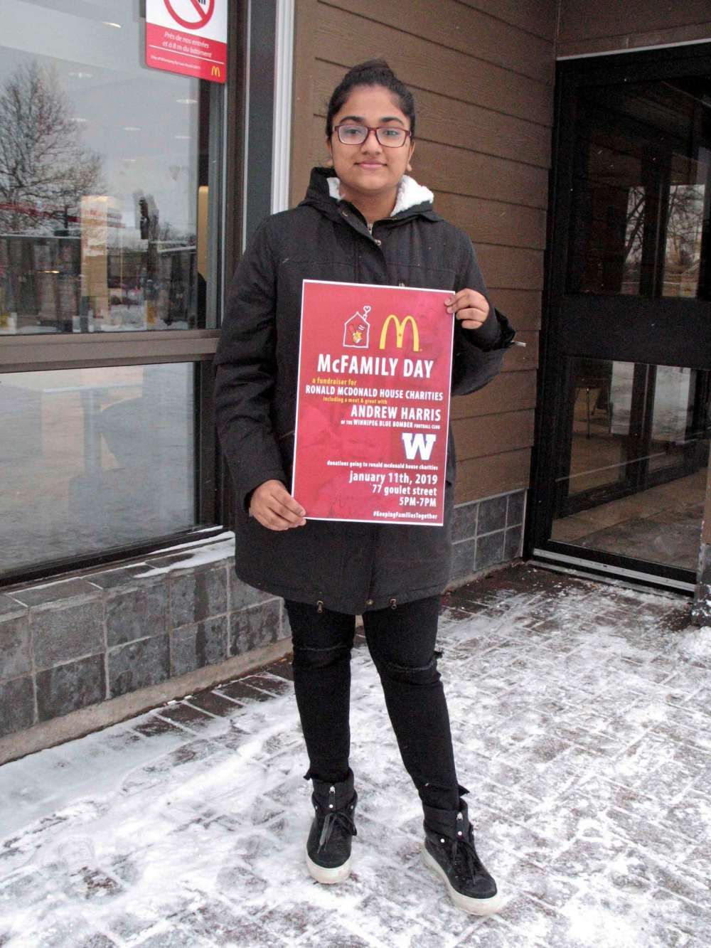Simon Fuller
Ridhima Singla, 16, a Grade 11 student at Nelson McIntyre Collegiate, will hold a fundraising event in support of Ronald McDonald House Charities Manitoba to help raise funds and awareness for the organization and the families it helps. The event, called McFamily Day, will be held on Fri., Jan. 11 at McDonald’s at 77 Goulet St. (SIMON FULER/CANSTAR NEWS/THE LANCE)