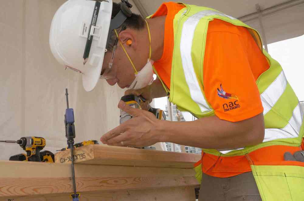 Supplied photo by Don Procter
East Kildonan resident Chris Erbus is shown in action at the United Brotherhood of Carpenters and Joiners of America National Apprenticeship Contest in Toronto. Erbus placed first.
