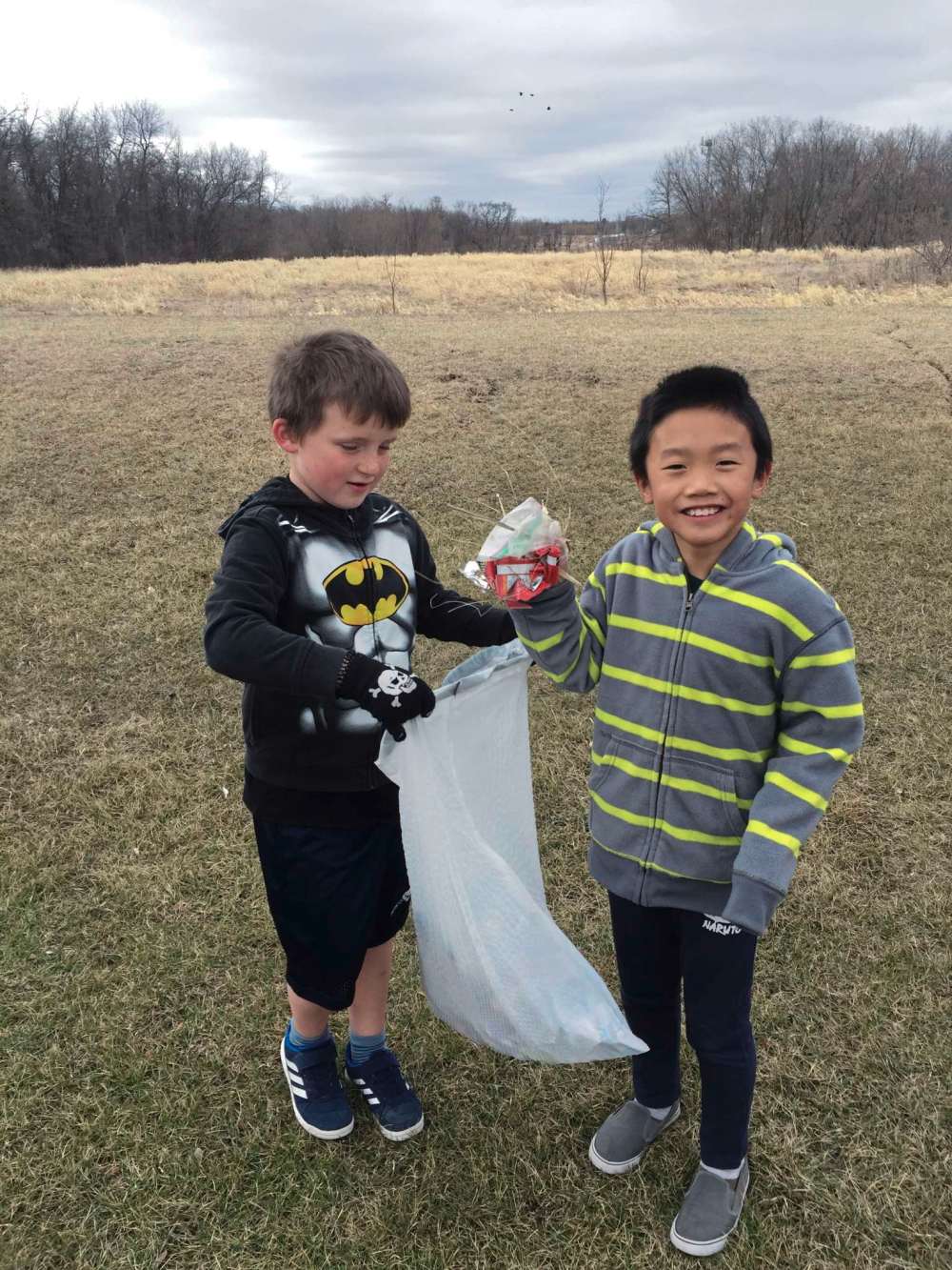 Supplied photo
Students at École St. Norbert Immersion took the initiative on April 27 and headed out into the community armed with garbage bags and gloves to help clean up trash revealed by the winter melt.