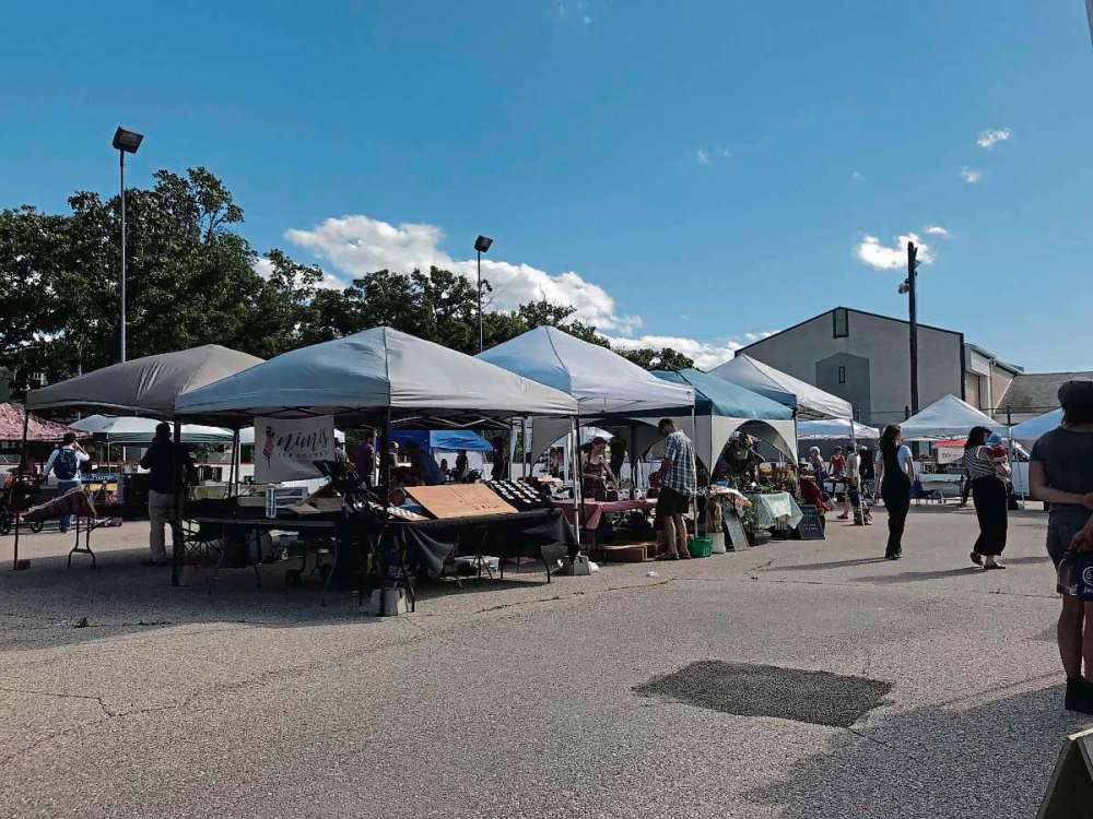 South Osborne Farmers Market bumping Our Communities