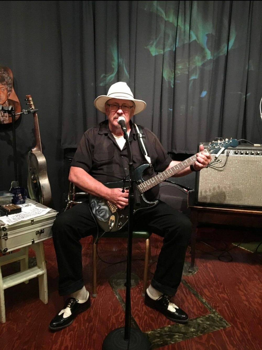 Supplied photo
                                Musicians and music lovers get together every Thursday from September through June at Gordie’s Coffee House, which is hosted in the Big Red Church (Gordon King Memorial United Church) at 127 Cobourg Ave. from 7 to 11 p.m. each week.