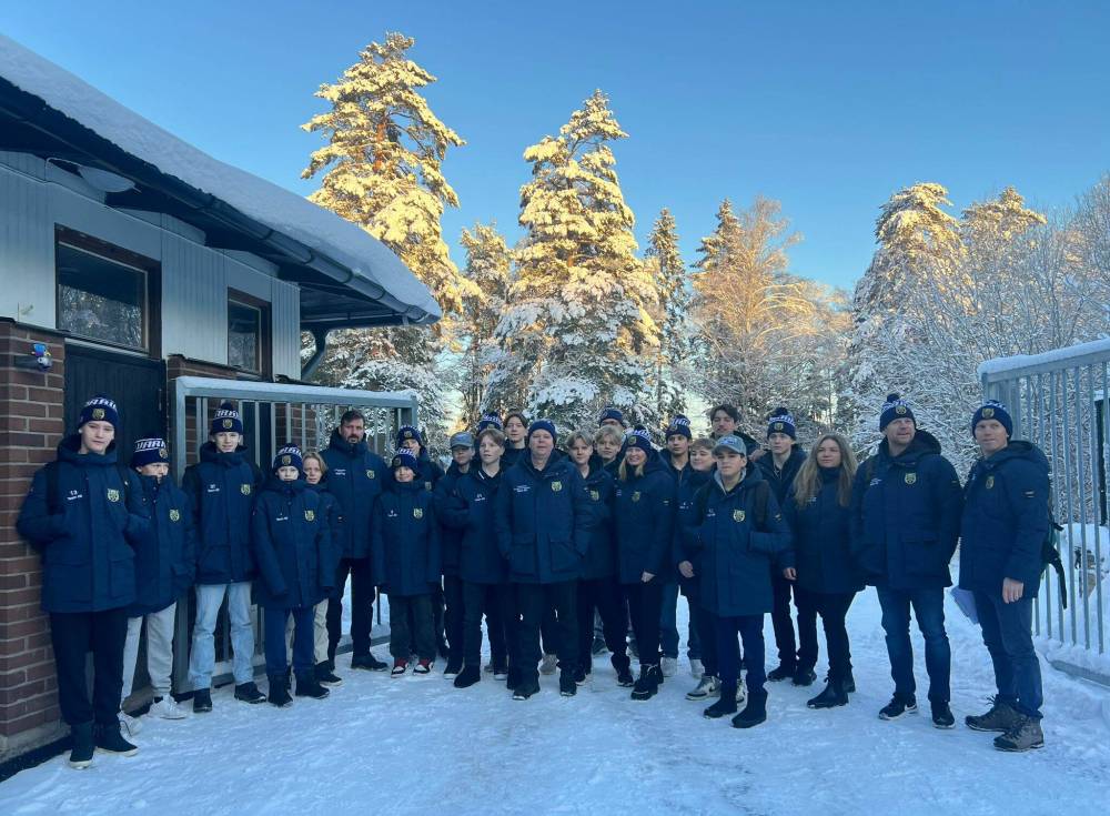Supplied photo
The Tullinge TP boys team recently spent two weeks in Winnipeg to experience Canadian hockey and the local community.