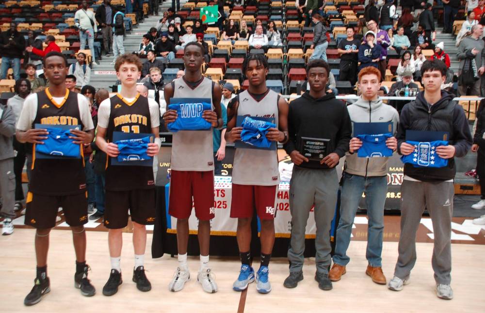 Photo by John Kendle
The star players of the MHSAA varsity boys championship basketball tournament show off their awards (from left): Daniel Rom and Kinsey Nkunze of Dakota (tournament all-stars); Kildonan East’s Settimo Yugo (tournament MVP); the Reivers’ Terry Ogbeide (all-star); Paul Ogweno of the College Jeanne-Sauvé Olympiens (players’ choice award winner); Sisler’s Daven Sharma (all-star); and Vincent Massey Trojan Magnus Carlos (all-star).