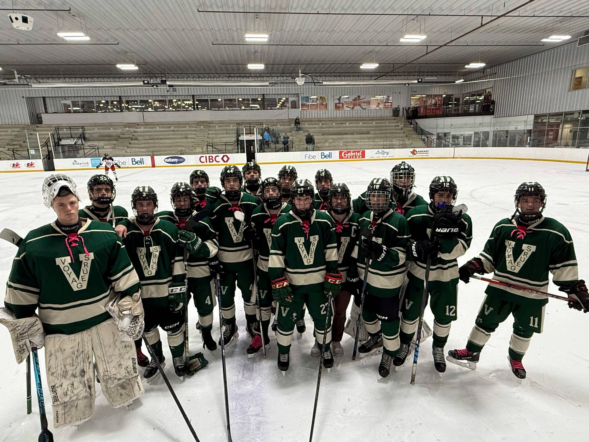 Voyageurs undefeated at holiday break