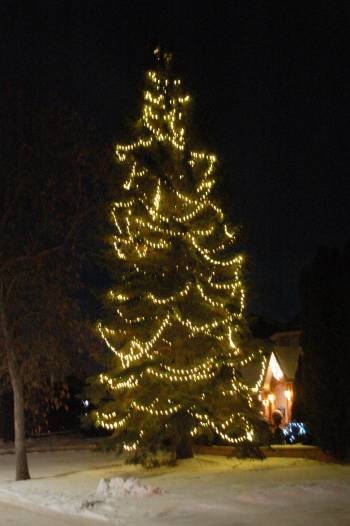 Christmas lights a-glowin’