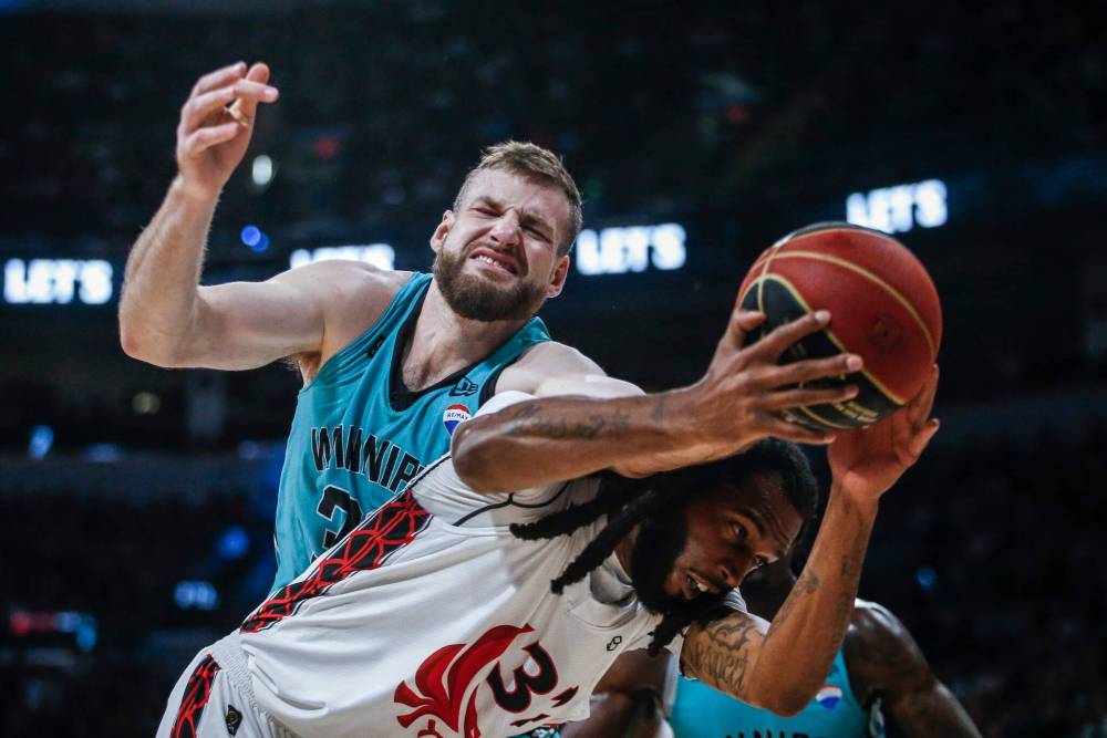 Free Press file photo
                                Winnipegger Chad Posthumus, seen here in action for the Winnipeg Sea Bears, has been selected to the Manitoba Basketball Hall of Fame. He tragically died after suffering a brain aneurysm in 2024.