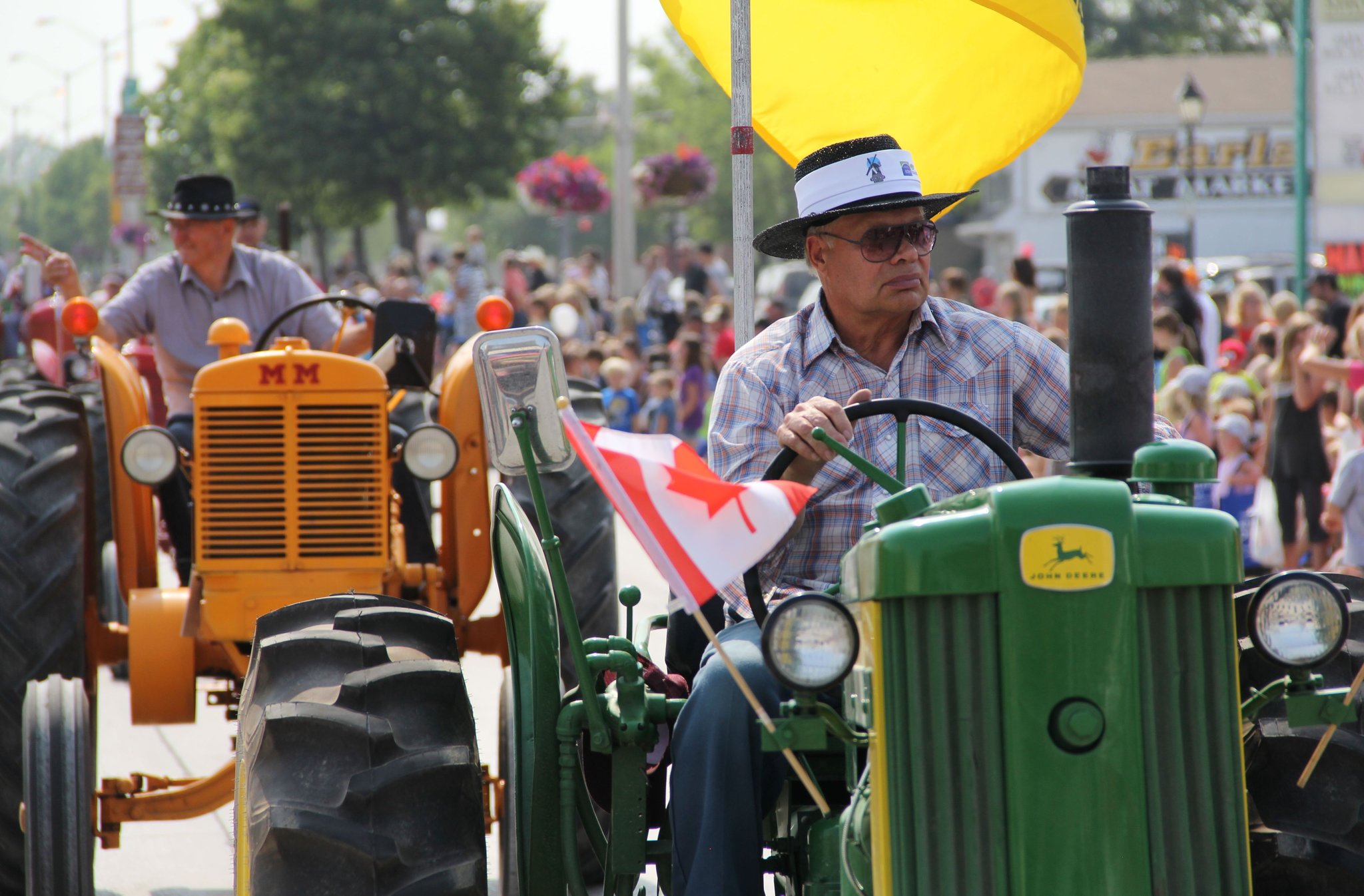 Most entries ever at Pioneer Days parade The Carillon