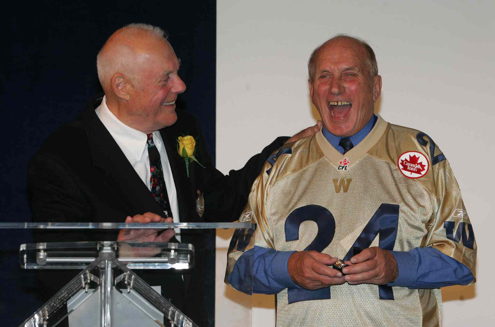 Two legends, one team being inducted into Manitoba Sports Hall of Fame