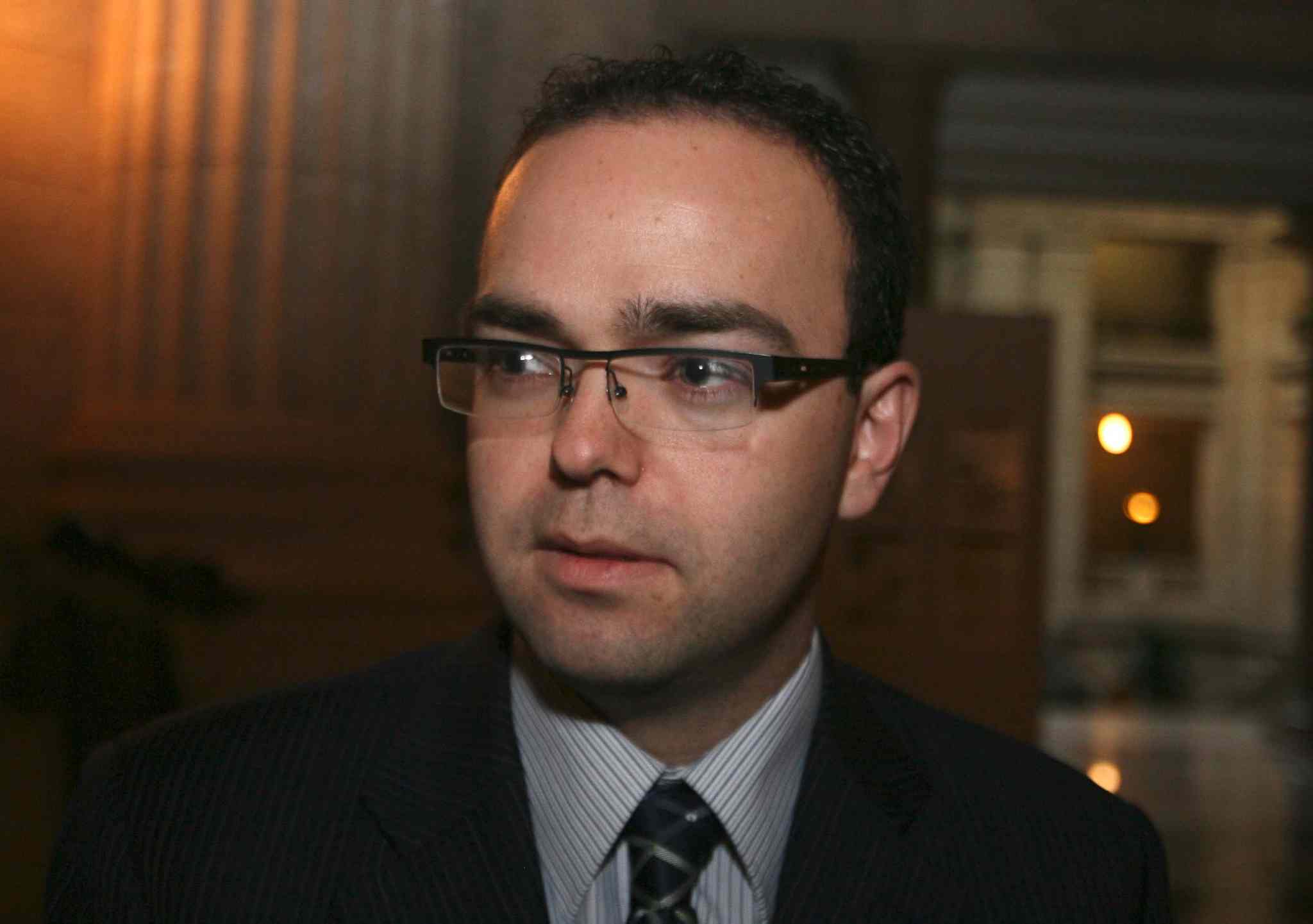 high-income-wage-earners-cashing-in-on-public-housing-winnipeg-free-press