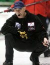 MIKE DEAL / WINNIPEG FREE PRESS
Skip Murray Woodward from Rorketon throws a rock against the Bob Sigurdson team from Granite on Wednesday. Woodward won 6-5.