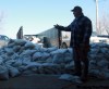 KEN GIGLIOTTI / WINNIPEG FREE PRESS
Csaba Antal and three other neighbours had water damage despite being sandbagged.