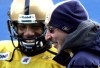 WAYNE.GLOWACKI@FREEPRESS.MB.CA
Bombers head coach Mike Kelly and favourite quarterback Michael Bishop have a lot to smile about after the team’s Thanksgiving Day success in Hamilton.