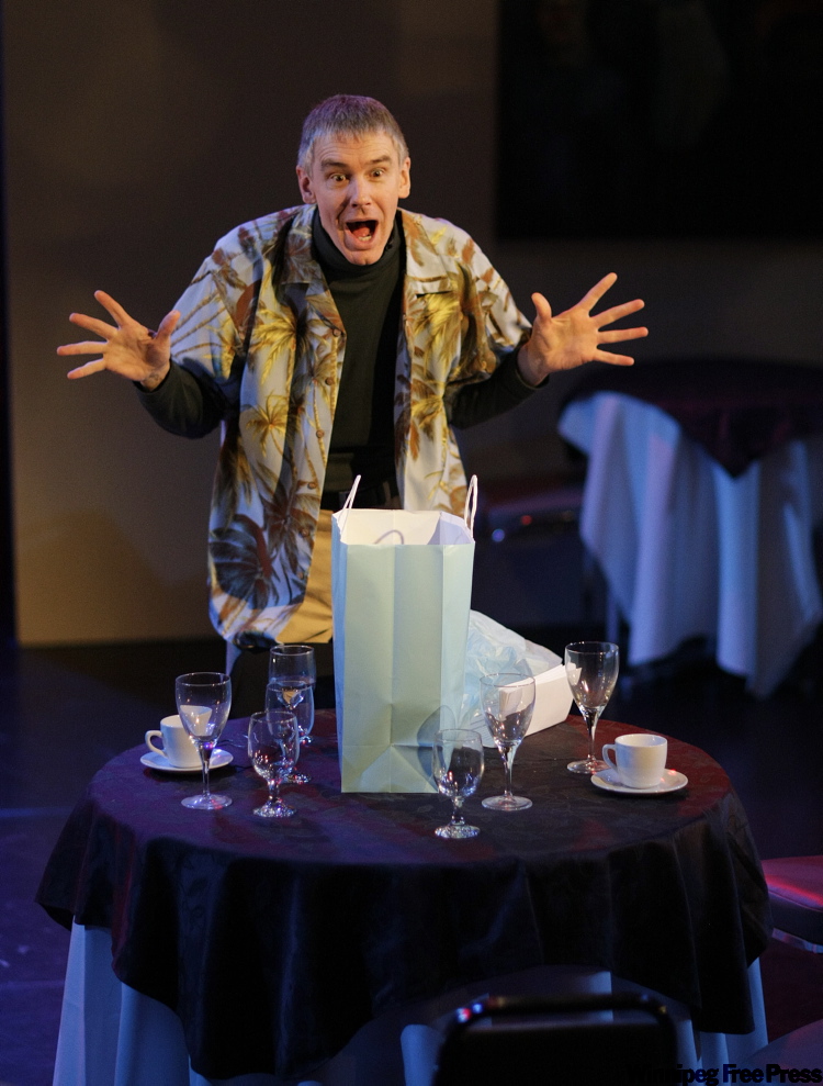 TREVOR HAGAN / WINNIPEG FREE PRESS
Steven Ratzlaff is half of Theatre Projects’ In the Chamber.
