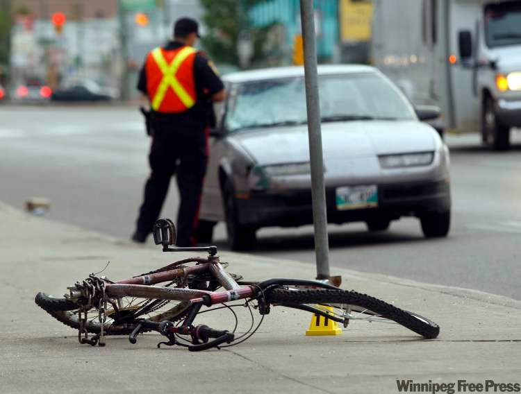 Woman dies after being hit by car on Main – Winnipeg Free Press