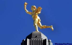 Joe Bryksa / Winnipeg Free Press
The Golden Boy atop the Manitoba Legislature. The province's population continues to grow.