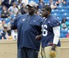 Joe Bryksa/ Winnipeg free press archives
Winnipeg Blue Bombers assistant head coach Richard Harris talks to Dashawn Cassell during training camp in June. Harris died at age 63 on Tuesday.