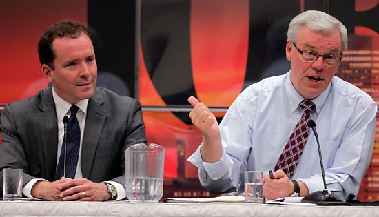 Bruce Bumstead/Brandon Sun
NDP Leader Greg Selinger, right, and Conservative Leader Hugh McFadyen square off during a radio broadcast leaders debate sponsored by the Brandon Chamber of Commerce at the Victoria Inn on Monday.