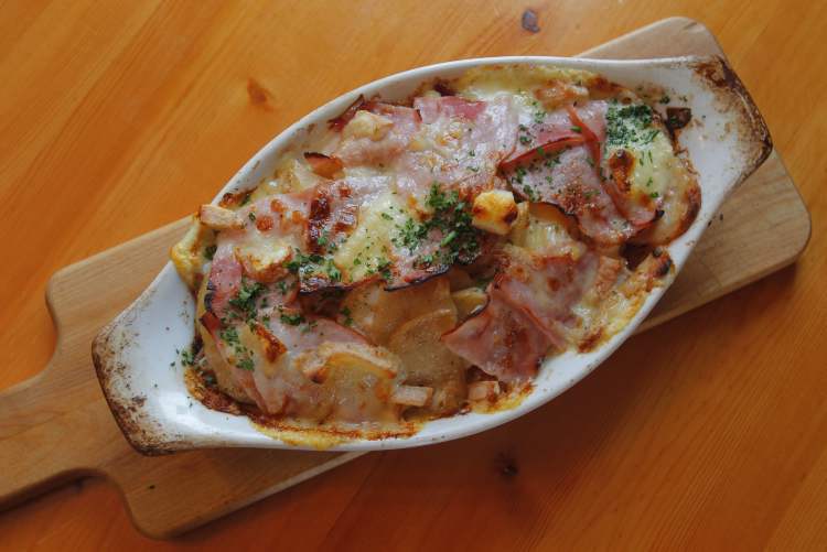 Winnipeg Free Press
Chez Sophie will soon replace triple cheese nips with tartiflette in the former Sals location.