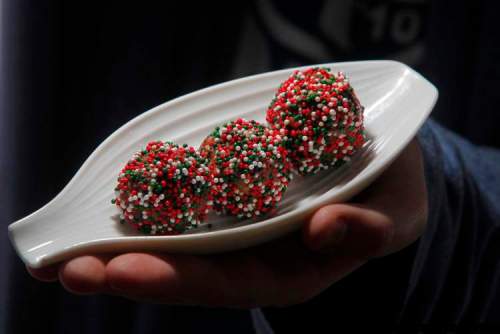 Boris Minkevich / Winnipeg Free Press
Rum Balls with sprinkles are the final recipe in this year's series of Christmas cookies.
