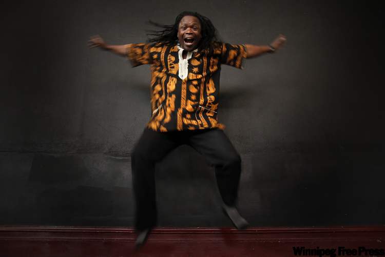 John Woods / Winnipeg Free Press
Casimiro Nhussi, instructor and artistic director, performs at the NAfro Dance Centre.