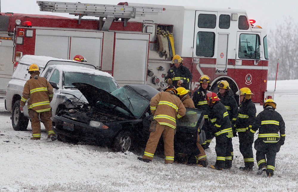 Winnipeg woman dies in two-vehicle collision on Perimeter – Winnipeg ...