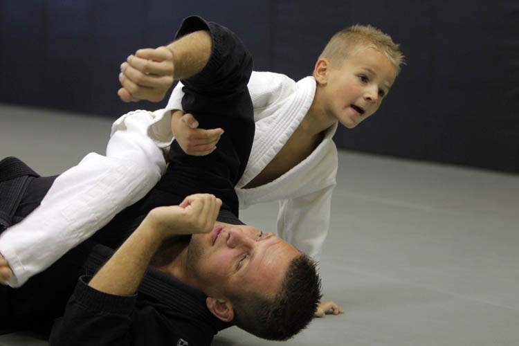 Taking down the bullies, one jiujitsu move at a time Winnipeg Free Press