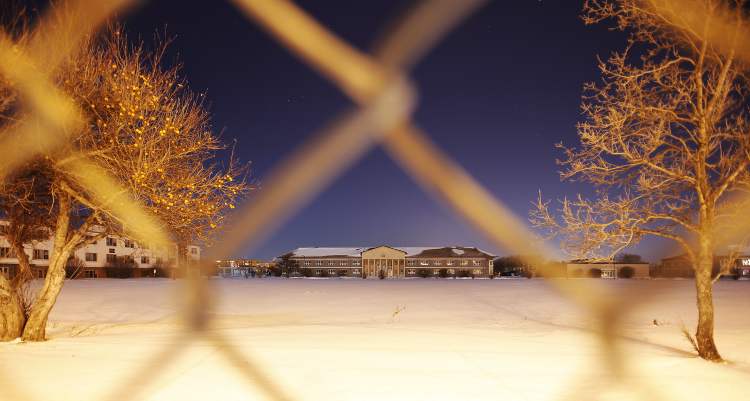 JOHN WOODS / WINNIPEG FREE PRESS
Sagkeeng First Nation Chief Donavan Fontaine envisions partnering with Ottawa to develop the Kapyong Barracks site (above) for commercial and residential uses.