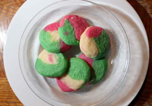 TREVOR HAGAN / WINNIPEG FREE PRESS
Tri-colour mint cookies