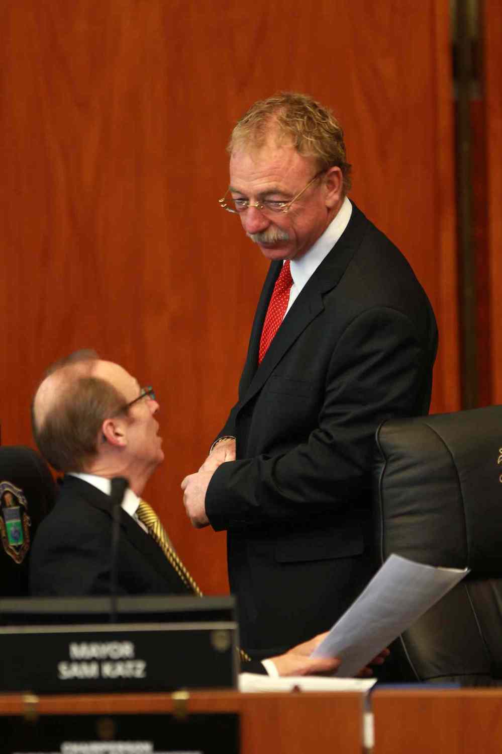 JOE BRYKSA / WINNIPEG FREE PRESS FILES
Former mayor Sam Katz and former CAO Phil Sheegl