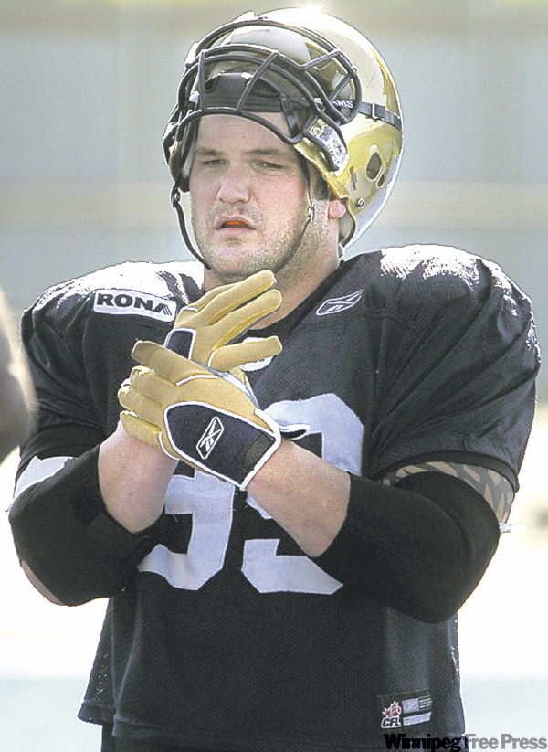 WAYNE.GLOWACKI@FREEPRESS.MB.CA
Defensive lineman Aaron McConnell knows that if he fails to make the grade at the current Blue Bomber camp, life will present other opportunities.