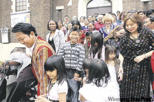 RUTH.BONNEVILLE@FREEPRESS.MB.CA
Hundreds of parishioners from diverse cultural backgrounds attend City Church on Maryland Street.