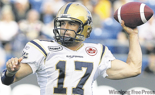 MIKE APORIUS / FREE PRESS archives
Winnipeg starter Stefan LeFors has looked good running the offence during the pre-season. He’ll get a sterner test in the regular-season opener July 2 against Edmonton.