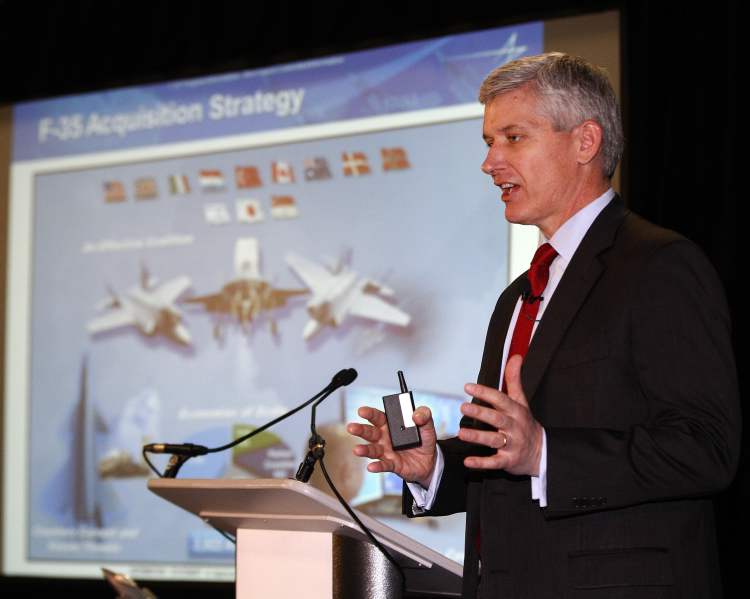 Lockheed Martin's Steve O'Bryan pitches the F-35.
