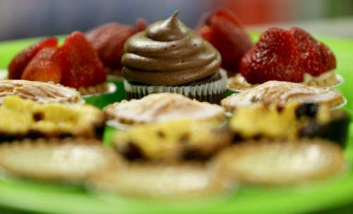 TREVOR HAGAN / WINNIPEG FREE PRESS
Viena do Castelo offers a superb selection of pastries.